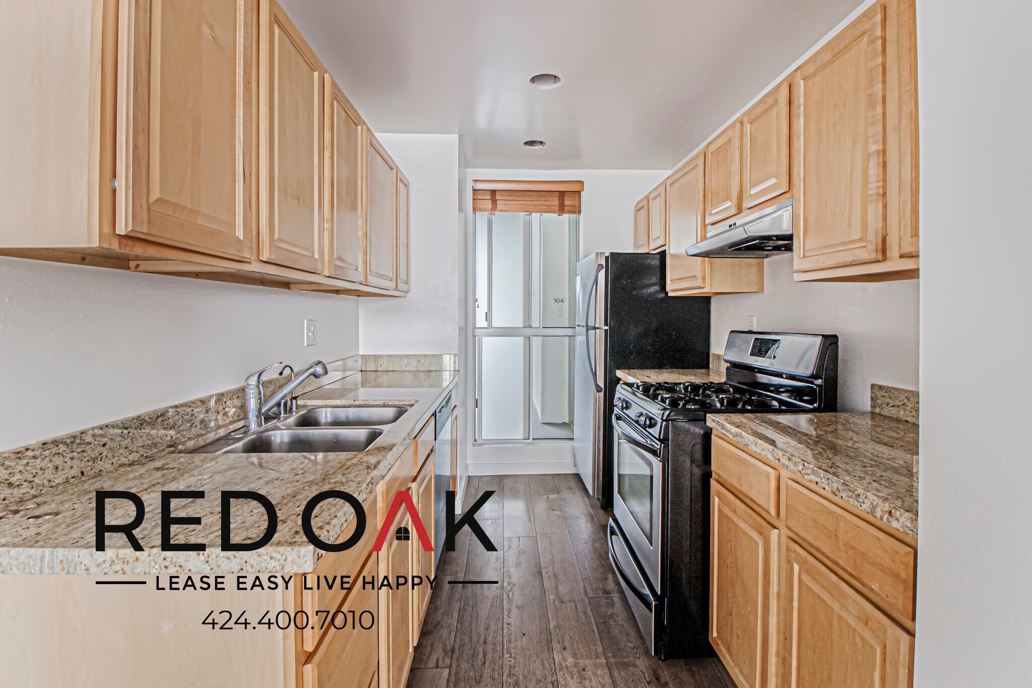 Building Photo - 1033 3rd St