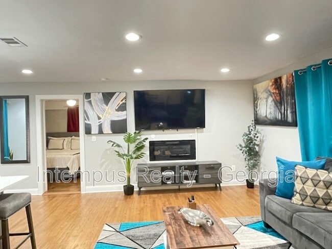 Building Photo - 1771 Dodson Dr SW