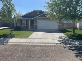 Building Photo - 4614 Braeburn Ave