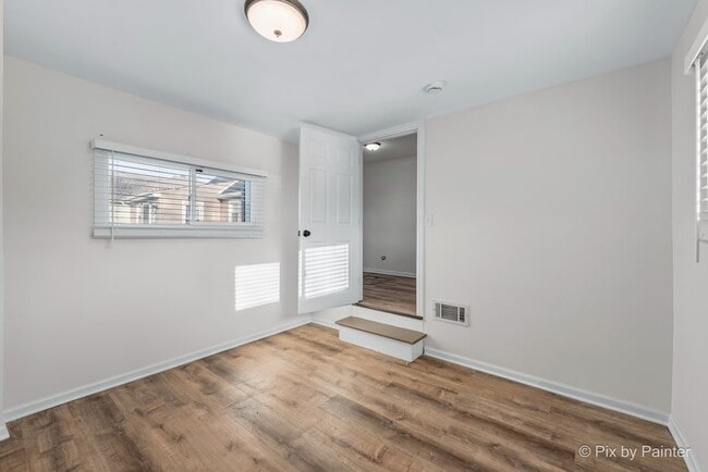 Building Photo - 1019 Maple St