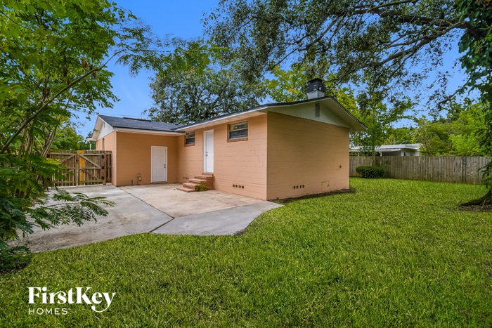 Building Photo - 3013 Skipper Ln