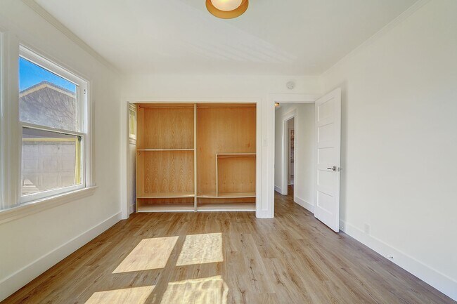 Building Photo - 2909 Cimarron St