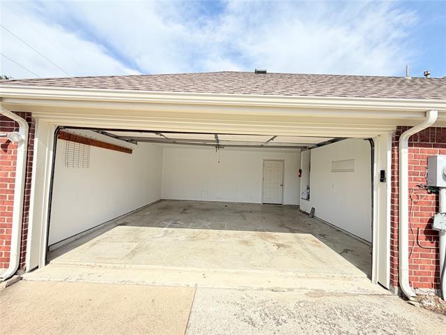Building Photo - 301 Mimosa Dr