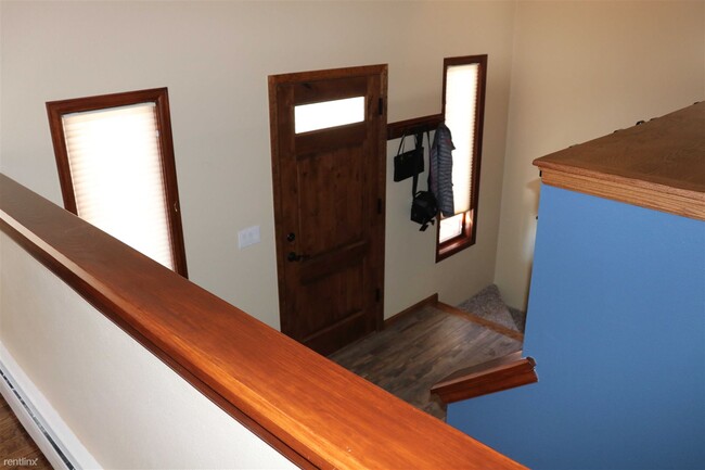 Building Photo - 3 br, 2.5 bath House - 24343 Paragon Place