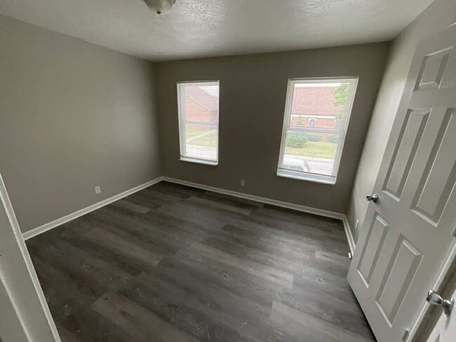 Building Photo - Charming 3-Bedroom Home