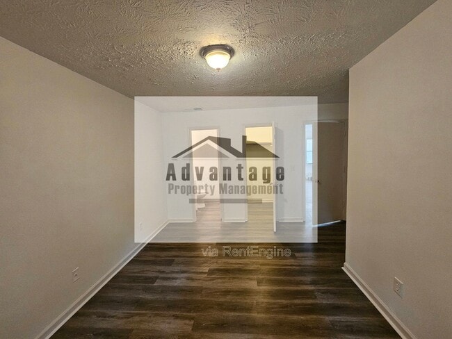 Building Photo - 1521 Pine Cone Ln NW