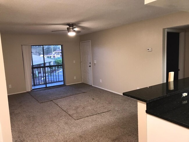Building Photo - 5321 Summerlin Rd