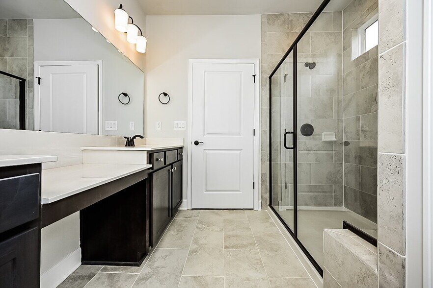 Building Photo - 217 Nuttall Dr