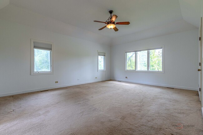 Building Photo - 5420 Belmont Ct