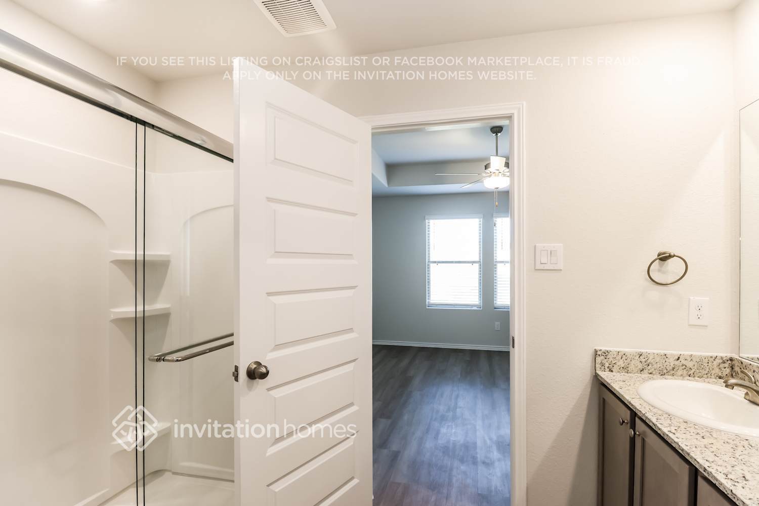 Building Photo - 10910 Heliosphere Wy