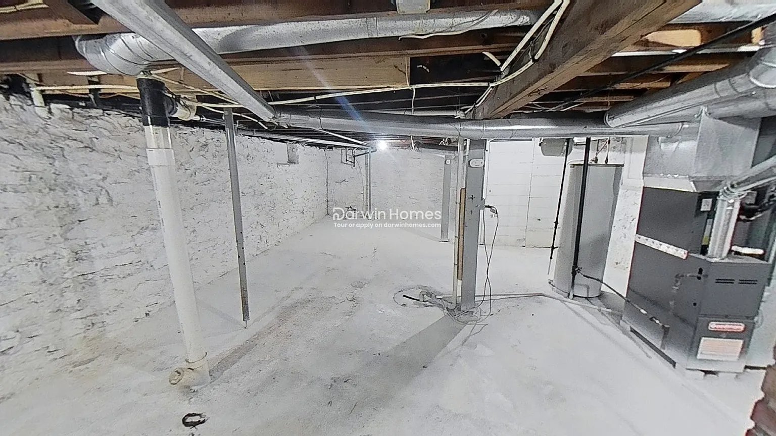 Building Photo - 4518 Chestnut Ave