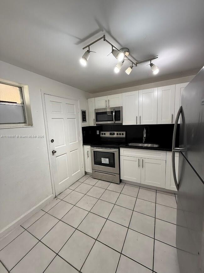 Building Photo - 9760 SW 184th St