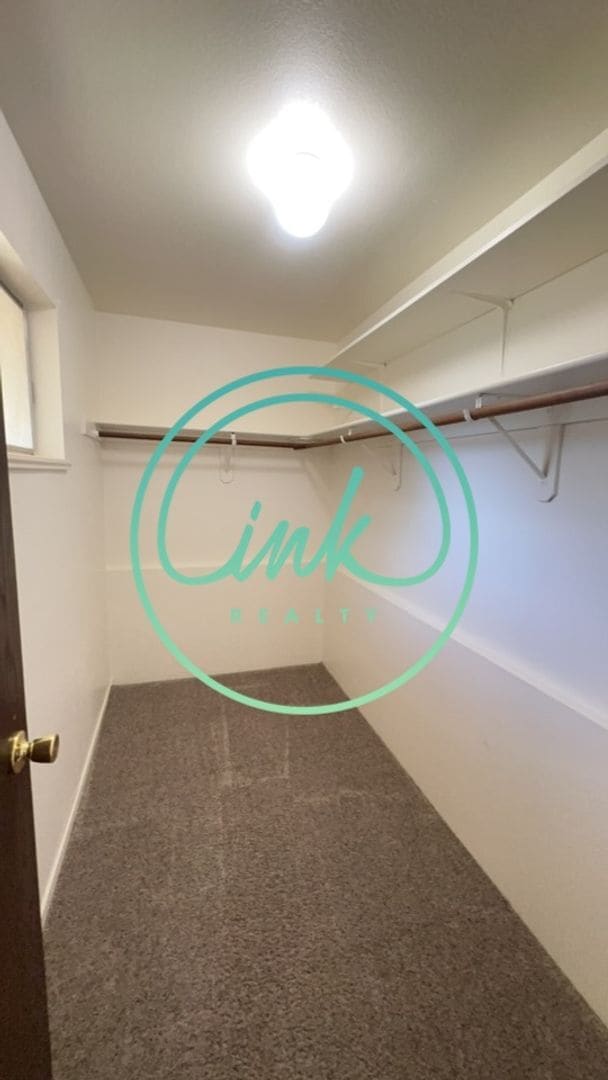 Building Photo - Duplex Unit for Rent in Carson City