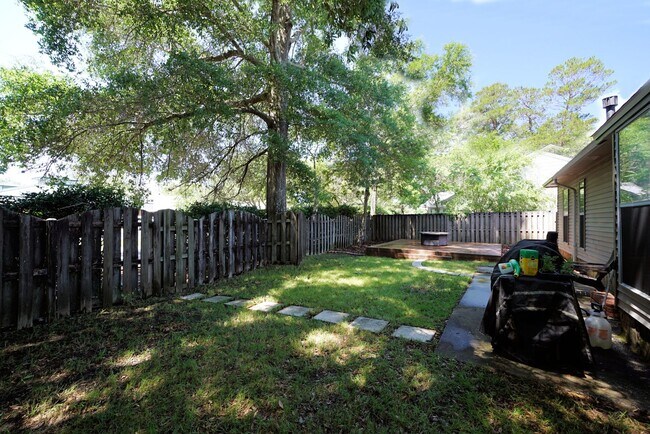 Building Photo - Bluewater Bay Four Bedroom House