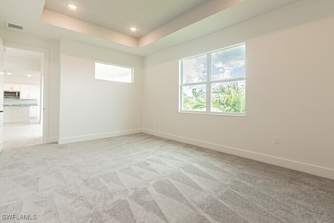 Building Photo - 420 NW 18th Pl