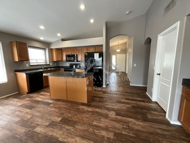 Building Photo - 22427 N Van Loo Dr