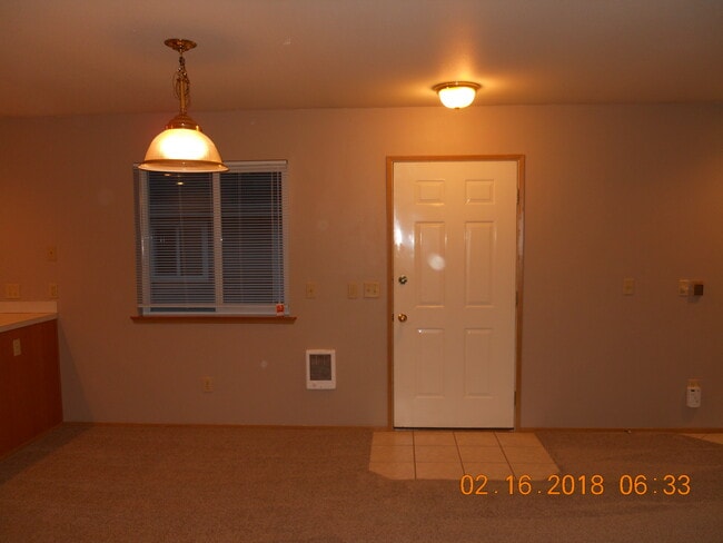 Entry - 3612 Michelle Ln