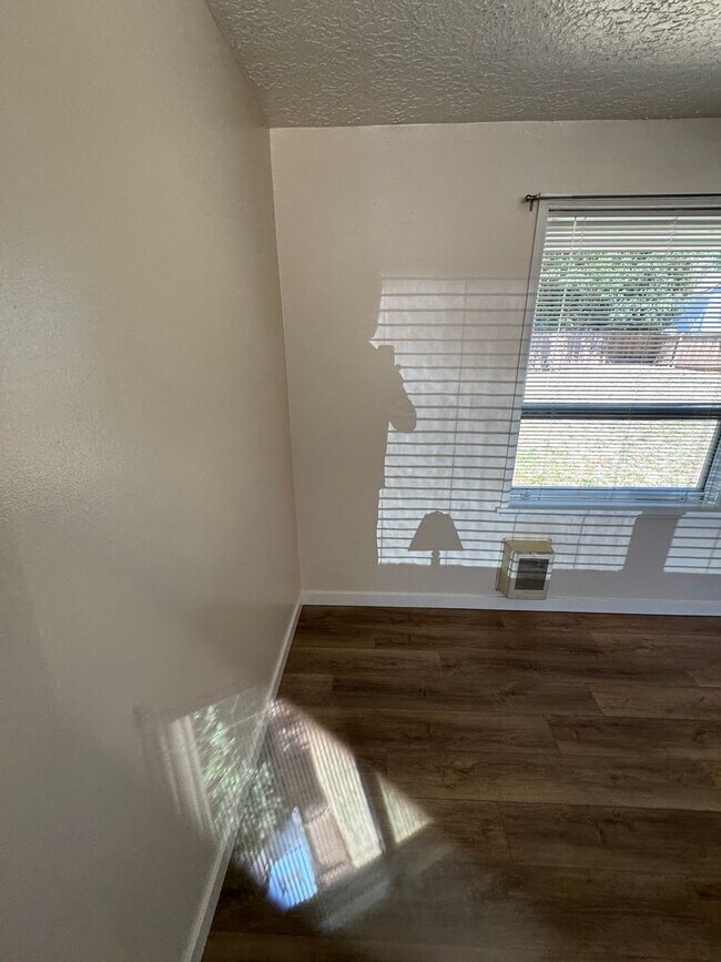 Building Photo - Charming Updated 2 Bedroom Home with Huge Backyard, A/C & Owner-Paid Landscaping
