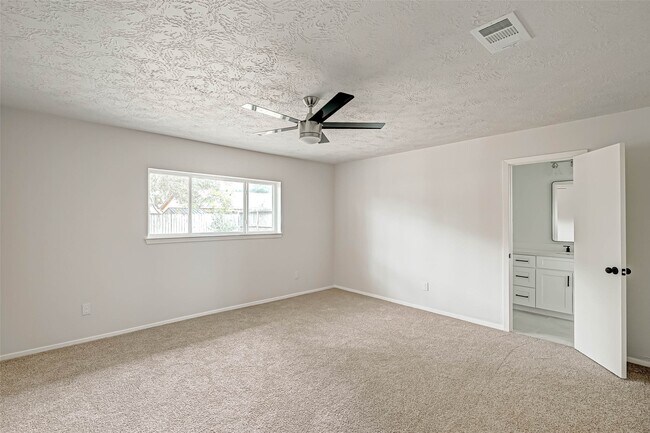Building Photo - 2330 Grindstone Ln