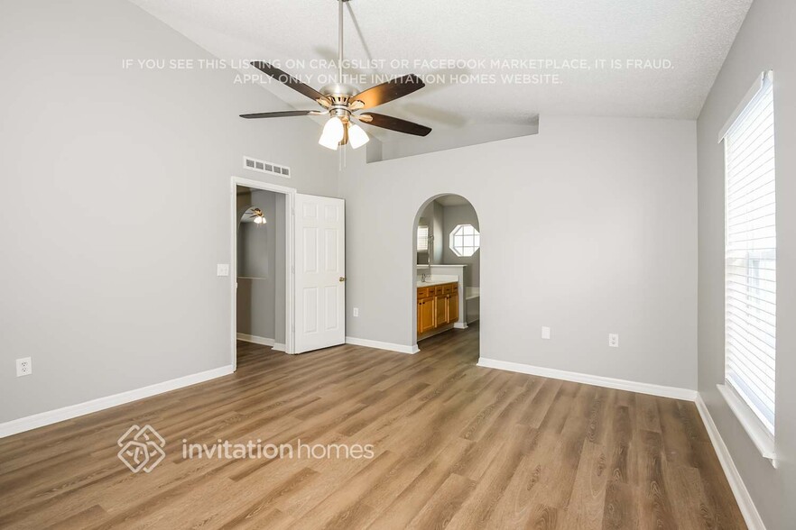 Building Photo - 3013 Elbib Dr