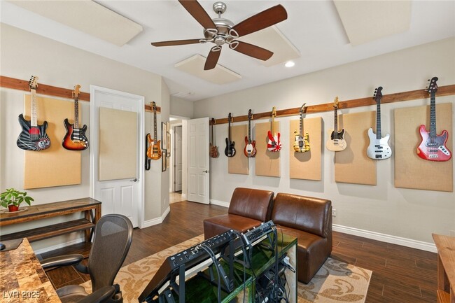 Building Photo - 21 Grand Masters Dr
