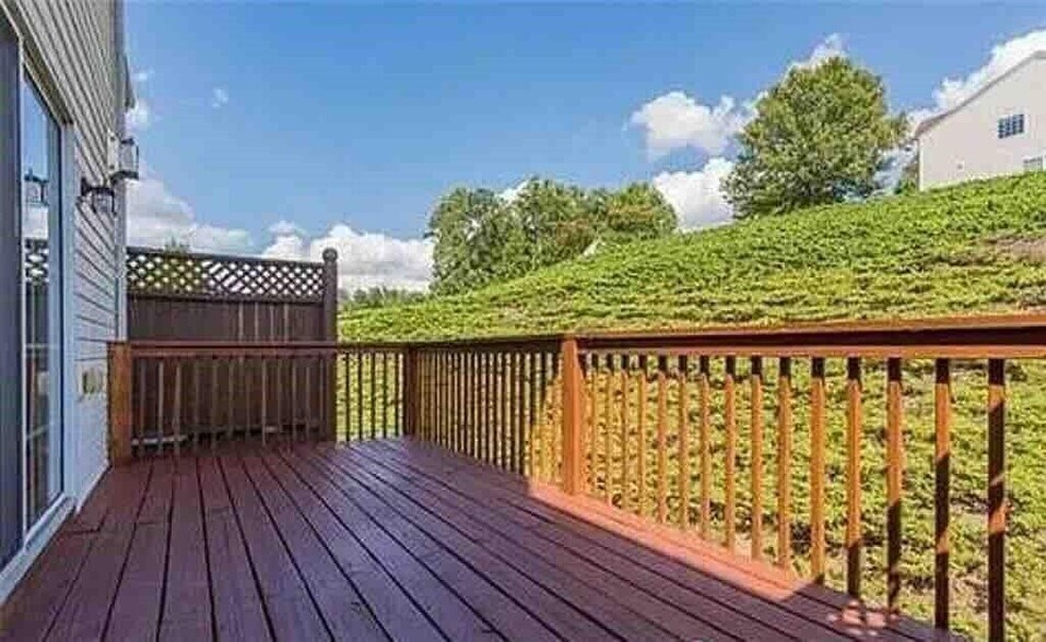 Building Photo - 1108 Thornborough Dr