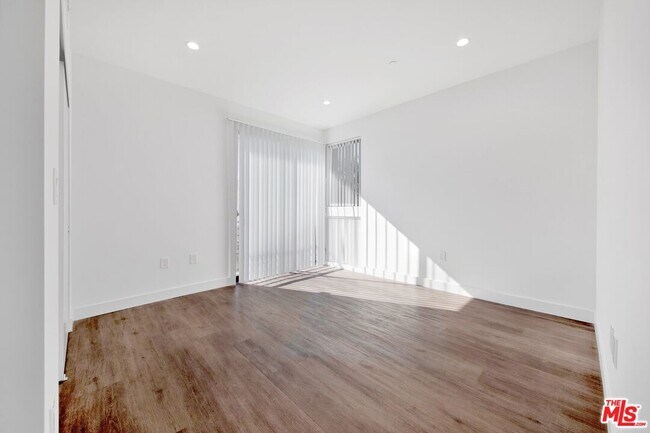Building Photo - 1460 Butler Ave