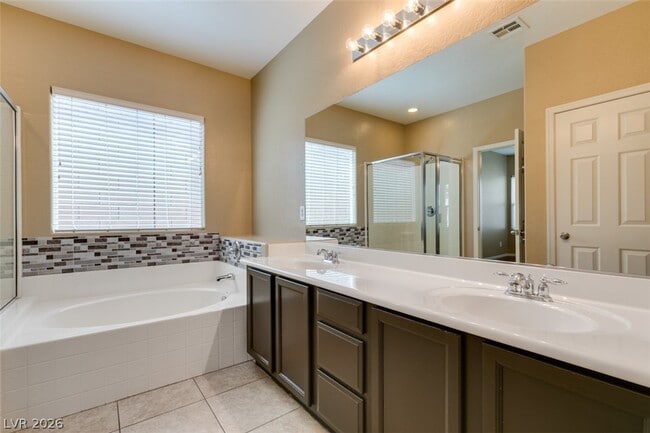 Building Photo - 2672 Dirleton Pl