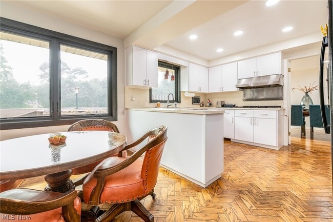 Building Photo - 25150 Cardington Dr