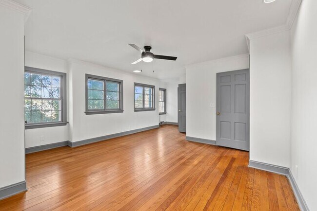 Building Photo - 251 S Jefferson St