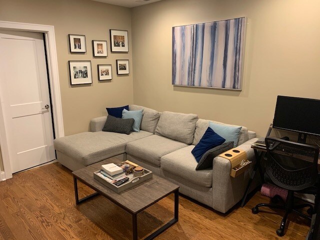 Building Photo - 1951 N Fremont St