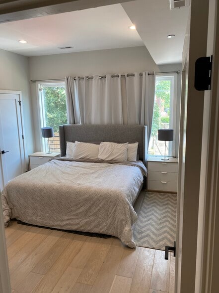 Building Photo - 7129 Georgia Ave NW