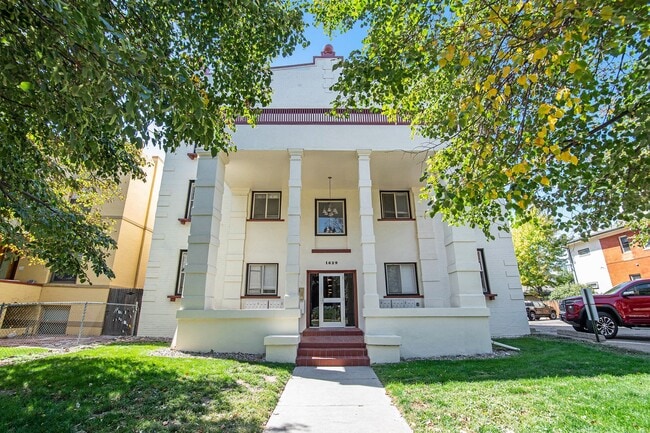 Primary Photo - Cozy 1 bed 1 bath in Uptown!