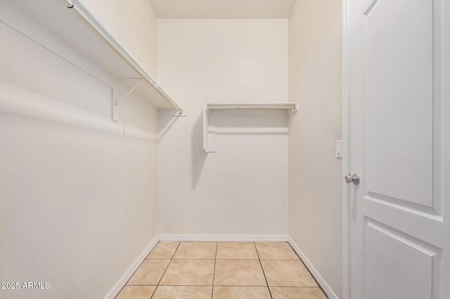 Building Photo - 4880 S 246th Ln