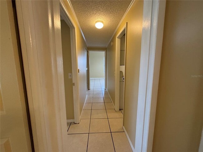 Building Photo - 359 Chaucer Ct