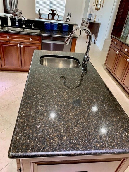 Building Photo - 24312 Westgate Blvd