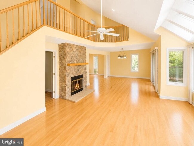 Building Photo - 970 Lake Heritage Dr