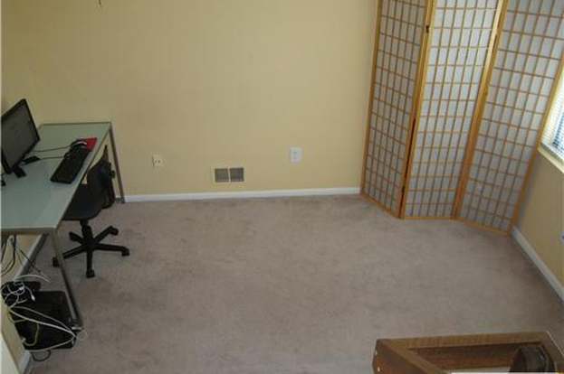Building Photo - 1090 Schmidt Ln
