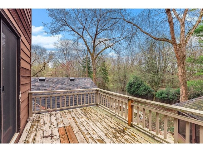 Building Photo - 5880 Christmas Lake Rd