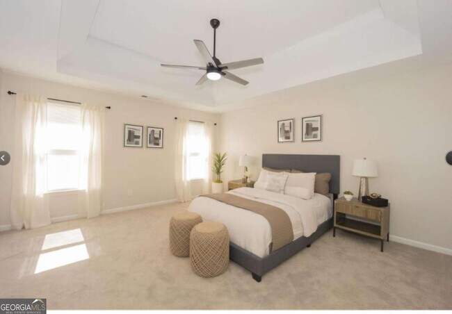 Building Photo - 833 Oakview Trce