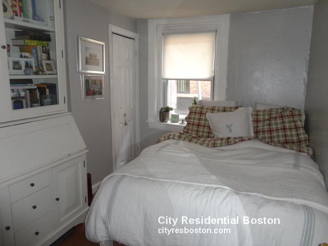Building Photo - 277 Cambridge St