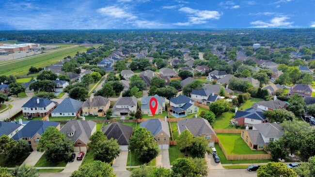 Building Photo - 24523 Red Bluff Tr