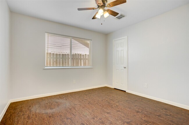 Building Photo - 1811 Cotton Mill Ct