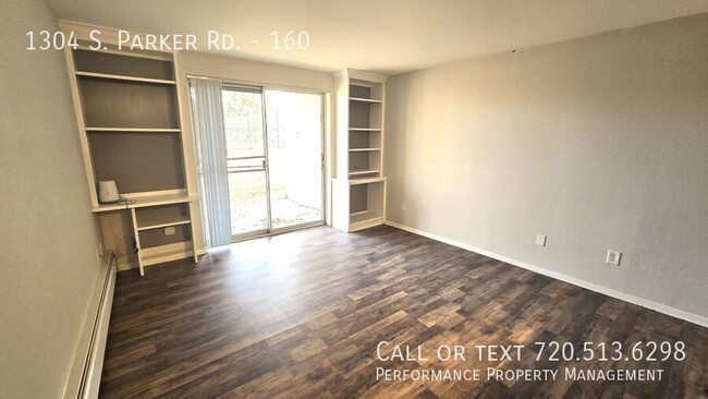 Building Photo - **1 Bedroom, 1 Bathroom Newly Renovated Co...