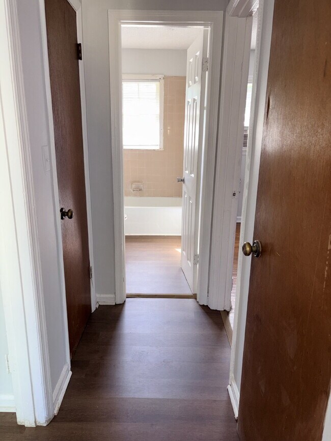 Building Photo - Affordable 2-Bedroom Duplex for Rent – Spartanburg, SC