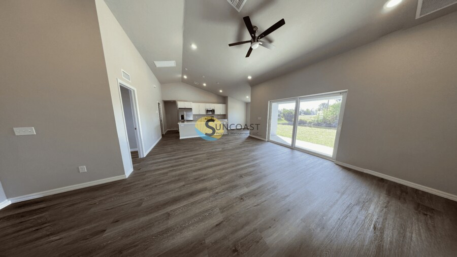 Building Photo - 1720 NW 9th Pl