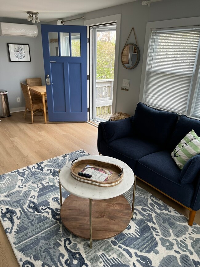 Building Photo - 35 Arlington St