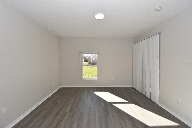 Building Photo - 4 Lynn Pl