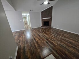 Building Photo - 3634 Dawnridge Cv