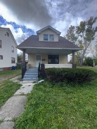 Building Photo - Charming 3-Bedroom Property in Prime Location (SECTION 8 VOUCHERS ACCEPTED)